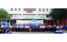 Gần 1.000 chiến sĩ tỏa đến 6 mặt trận: Thanh niên Bách khoa xung kích mang tri thức và sức trẻ phục vụ cộng đồng