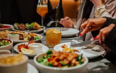 Thị trường F&B Việt Nam tháng 8/2026: Sức hút tự sự về độ sâu và cuộc đua tối ưu hóa trải nghiệm