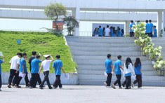 323 thí sinh làm thủ tục thi lại tại Trường THPT Chuyên Tuyên Quang