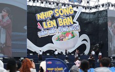 Hủ Tiếu Nhịp Sống 2026 "gây sốt" Cần Thơ, hàng nghìn người rủ nhau đi "ăn Đám"