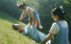 Gia đình bình thường, làm sao để nuôi dạy 1 đứa trẻ có được tương lai rực rỡ