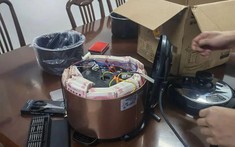 Phát hiện người đàn ông giấu 373 triệu trong nồi cơm điện