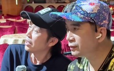 NSƯT Hoài Linh đi xe máy chạy show, rất đắt show