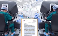 Việt Nam lần đầu phẫu thuật ung thư bằng hai 'siêu robot' cùng lúc