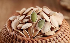 5 loại hạt tốt bậc nhất trong việc kiểm soát cholesterol, huyết áp