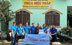 Bệnh viện Phụ sản MêKông trao quà, hỗ trợ trẻ em và gia đình khó khăn