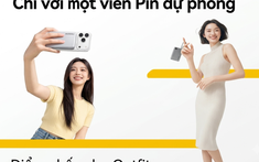 Một chiếc pin dự phòng, thêm điểm nhấn cho outfit và chiếc iPhone của bạn