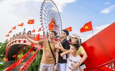 Kỳ nghỉ lễ 2/9: Du khách đổ xô chơi công viên giải trí tại thành phố Quảng Ninh