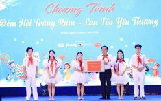 Thiếu nhi Thủ đô vui Tết Trung thu tại chương trình "Vui hội trăng rằm - lần tỏa yêu thương "