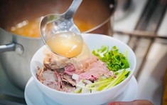 3 thói quen ăn phở của người Việt cần bỏ ngay