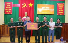 Trung tâm 286: Trao tặng máy tính và ra mắt mô hình “Tin học cho em”