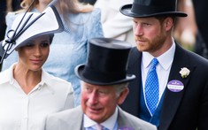 Vua Charles ra tín hiệu cứng rắn ngay khi Harry - Meghan trở lại Anh: Cánh cửa gia đình có thể mở, nhưng cánh cửa Hoàng gia thì không