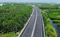 Thông xe kỹ thuật gần 20km cao tốc Bến Lức - Long Thành, mở lối kết nối miền Tây và Đông Nam Bộ