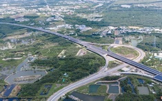 Từ 18h tối nay (28/4), chính thức cho xe lưu thông 28km trên cao tốc Bến Lức - Long Thành, cách di chuyển ra sao?