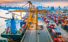 Kinh tế Việt Nam 4 tháng đầu năm 2025: Phục hồi kinh tế nhờ tiêu dùng, đầu tư và sản xuất khởi sắc