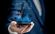 Thỏa thuận thuế quan Việt – Mỹ thắp lửa thị trường: VN-Index hướng về đỉnh mới
