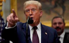 Ông Trump bất ngờ nâng thuế nhập khẩu: Áp 40% với hàng hóa bị cho lách thuế, điều chỉnh thuế hàng loạt nước trước hạn chót