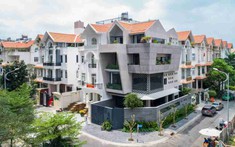 Nhà bê tông nghiêng mái đỏ thiết kế linh hoạt cho ở và kinh doanh truc tiep bong da c1 TP.HCM