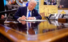 Phí visa H-1B 100.000 USD của ông Trump thổi bùng cuộc đua săn nhân tài toàn cầu