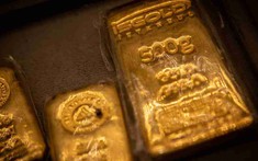 Giá vàng thế giới tăng tuần thứ bảy liên tiếp, dự báo có thể lên 4.200 USD/ounce trong vài tháng tới