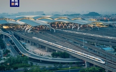 TP.HCM mở rộng hợp tác đường sắt đô thị và logistics với Quảng Châu