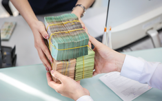 Lãi suất liên ngân hàng kỳ hạn ngắn liên tục giảm sâu