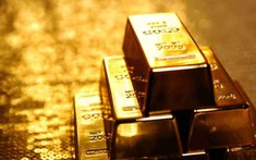 JPMorgan nâng dự báo vàng lên 8.500 USD/ounce sau cú rơi 10%: Cơ hội mua vào đang mở ra?