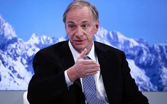 Tỷ phú Ray Dalio: “Vàng vẫn là đồng tiền an toàn nhất”, cảnh báo thế giới tiến gần một “cuộc chiến vốn”