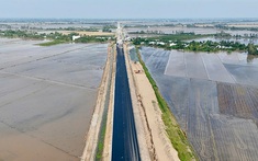 An Giang thúc tiến độ cao tốc 44.691 tỷ, yêu cầu không để giá vật liệu làm chậm tiến độ