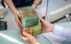 Dự báo lợi nhuận ngân hàng 2026: Tăng trưởng chung chậm lại, riêng một trường hợp có thể tăng hơn 256%