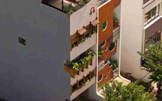 Nhà 5 tầng đa năng hướng Tây "biết thở" giữa lòng TP. Đà Nẵng