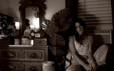 'White Feather Hawk Tail Deer Hunter': Lana Del Rey và bản sắc không cần chiều lòng số đông