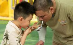 Khắc Việt sang chấn vì màn chỉ đường "loạn cào cào" của hai hoa tiêu Dừa và Đủ
