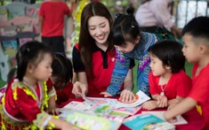 Thúy Ngân mang Trung thu đến hơn 1.300 học sinh vùng biên Điện Biên