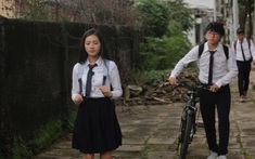 Bích Ngọc hóa thiếu nữ xinh đẹp, đáng thương trong phim “Thạch Thảo“