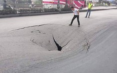Khắc phục xong “hố tử thần” xuất hiện trên Quốc lộ 18