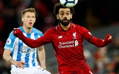 Đè bẹp Huddersfield, Liverpool trở lại ngôi đầu Premier League