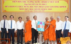 Thủ tướng thăm Học viện Phật giáo Nam tông Khmer