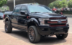 "Khủng long" hàng hiếm Ford F-150 Harley-Davidson đầu tiên về Lào Cai
