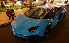 Hàng hiếm Lamborghini Aventador SV Coupe độc nhất Việt Nam thay áo sang màu xanh Blu Cepheus