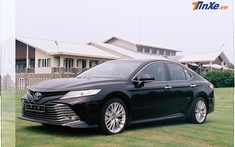 Giá xe Camry 2019: Tin khuyến mãi & giá lăn bánh Toyota Camry (07/2019)