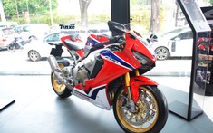 Honda CBR1000RR FireBlade SP: Giá xe CBR1000RR FireBlade SP mới nhất tháng 7/2019