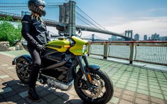 Chi tiết thông số mô tô điện Harley-Davidson LiveWire giá 690 triệu đồng