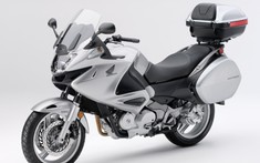 Xe Touring Honda NT sắp hồi sinh với trang bị động cơ xylanh đôi của Africa Twin