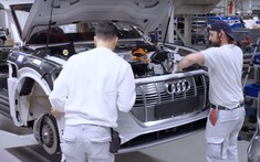 Chứng kiến cách những chiếc Audi e-tron được chế tạo tại nhà máy