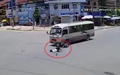 Bắc Kạn: Vượt đèn đỏ, người đàn ông đi xe máy nhận ngay hậu quả