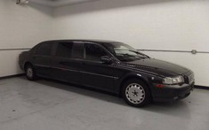 Volvo S80 Limousine 2001 chuyên dụng của ngoại giao Thụy Điển được rao bán với giá chỉ 90 triệu Đồng