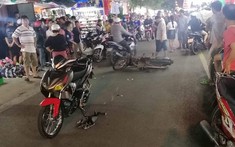 Long An: Honda Winner X "trọng thương" sau khi bị 2 "nữ tặc" đâm phải giữa chợ đêm