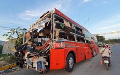 Khánh Hòa: Tai nạn xe khách kinh hoàng khiến 40 người thương vong