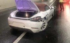 Nam nhân viên gặp nạn trên chiếc Porsche 718 Boxster được ông chủ thưởng chỉ mới 1 tuần